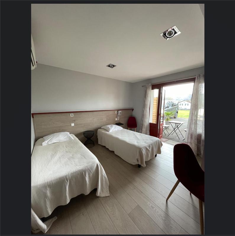 Hotel Mendy Saint-Jean-le-Vieux  Kültér fotó